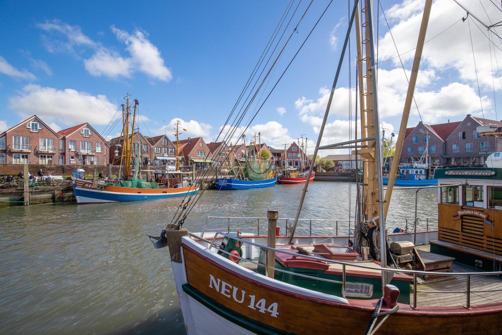 Fischerhaeuschen Am Kurpark Neuharlingersiel Exterior photo